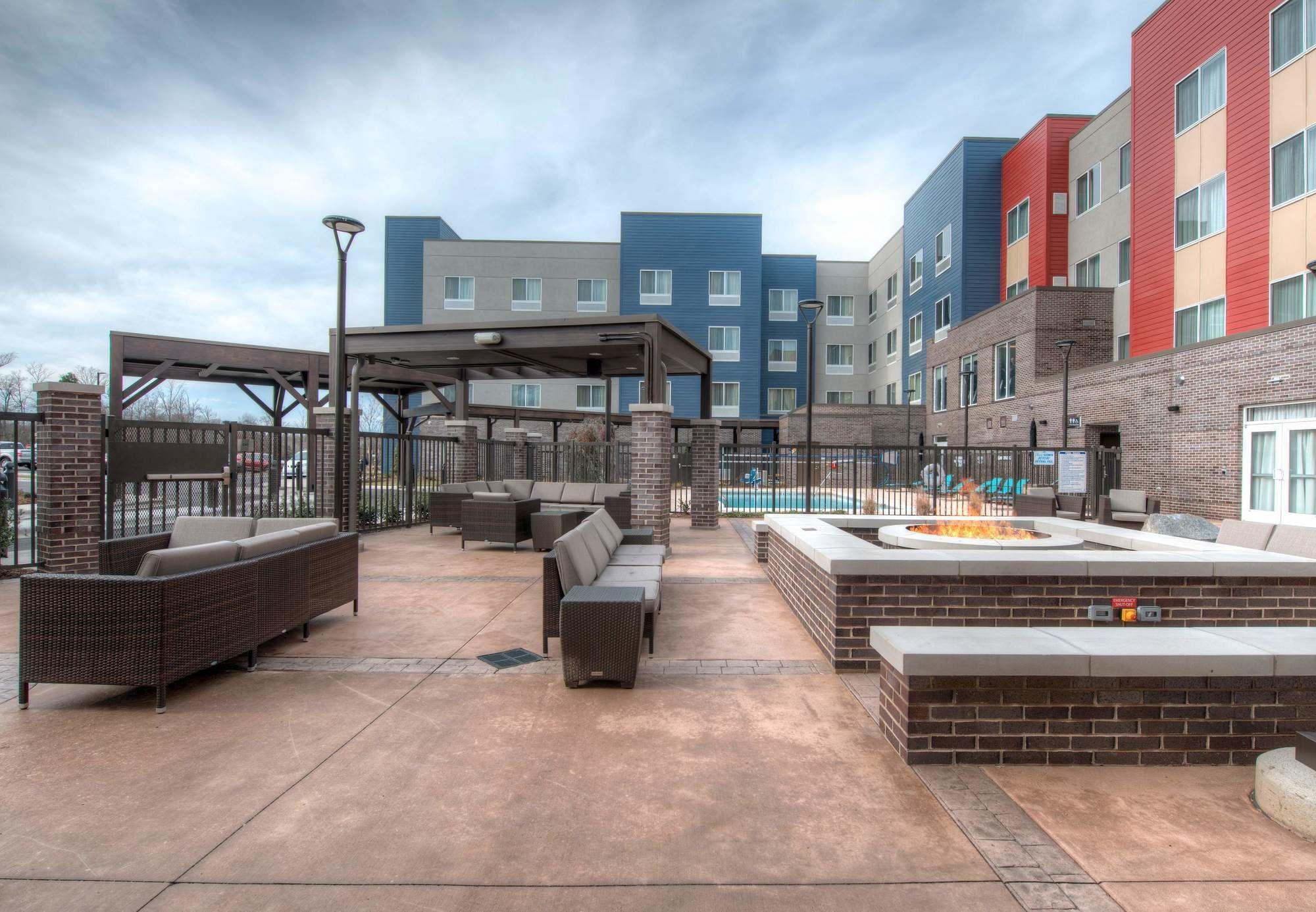 Fairfield Inn & Suites By Marriott Charlotte Airport Kültér fotó